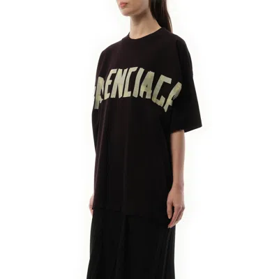 Balenciaga T-shirt Aus Baumwolle In Black