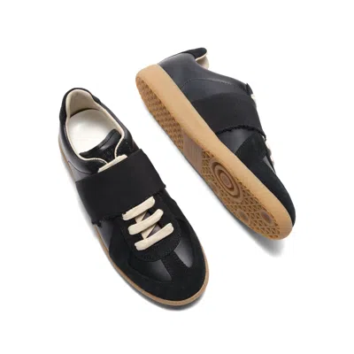 Maison Margiela Mm22 Leather Low Top Sneakers With Suede Trims In Black