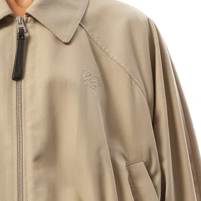 Loewe Cropped Zip Up Drawstring Balloon Jacket In Beige