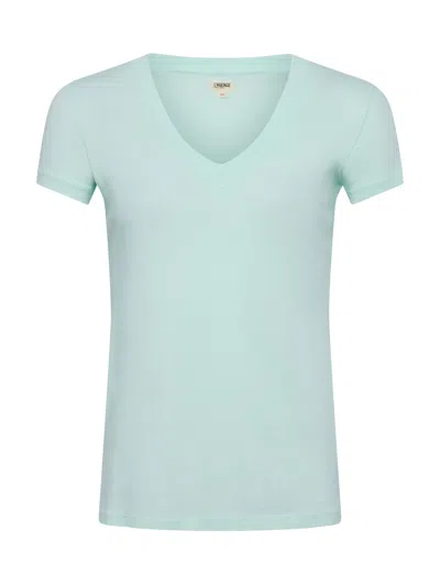 L Agence Becca Cotton V-neck Tee In Pale Jade
