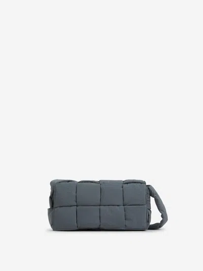 Bottega Veneta Cassette With Versatile Strap In Antracite Grey