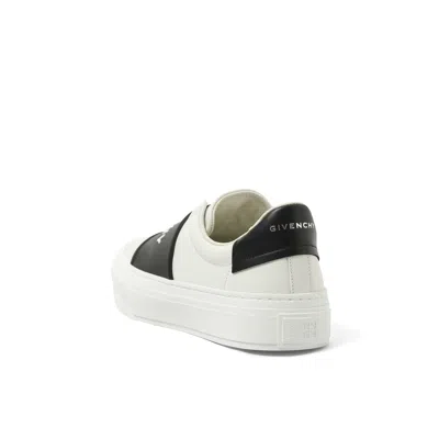 Givenchy City Sport Leather Sneaker In White/black