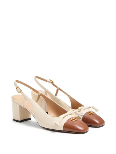 Valentino Slingback Valet Du Roi Pumps In Butter/tobacco In Nude