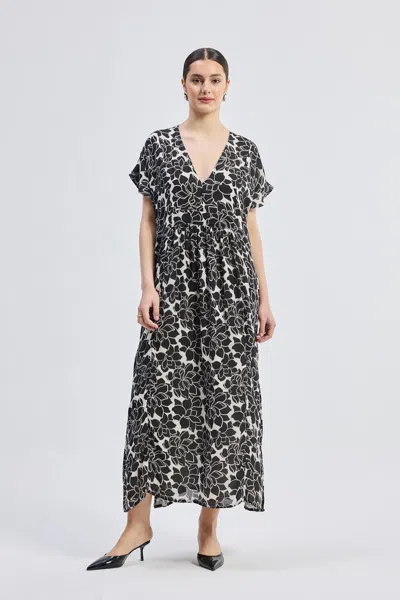Reistor Deep V-neck Maxi Dress With Front Gathers In Black