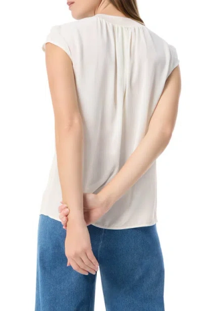 Do By Dee Ocleppo Emerson Rib Trim Top In Lily White