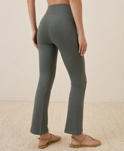 Pact On The Go-to Cropped Bootcut Legging Made With Organic Cotton In Castor Grey