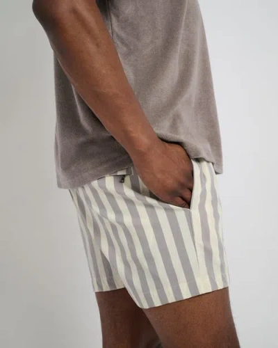 Onia Charles 4" Swim Trunk In Cinder/cream