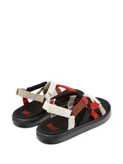 Camper Twins In 黑色