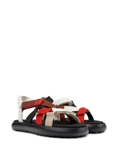 Camper Twins In 白色