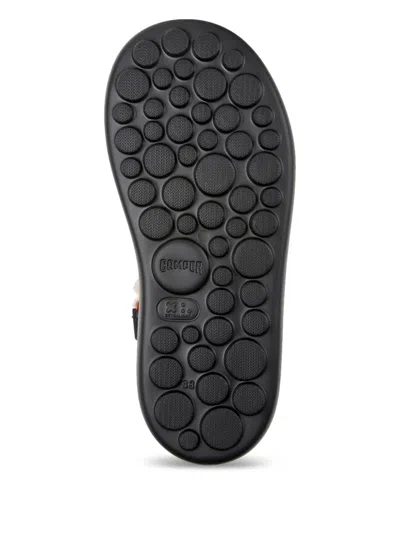 Camper Twins In 白色