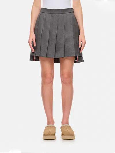 Thom Browne Pleated Skirt In Grau 1