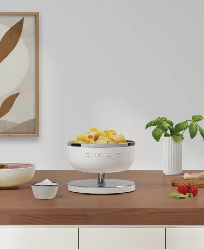 Smeg Logo-plaque Digital Aluminium Kitchen Scales In Matte White