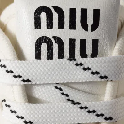 Miu Miu Round Toe Low-top Casual Shoes In Ivory