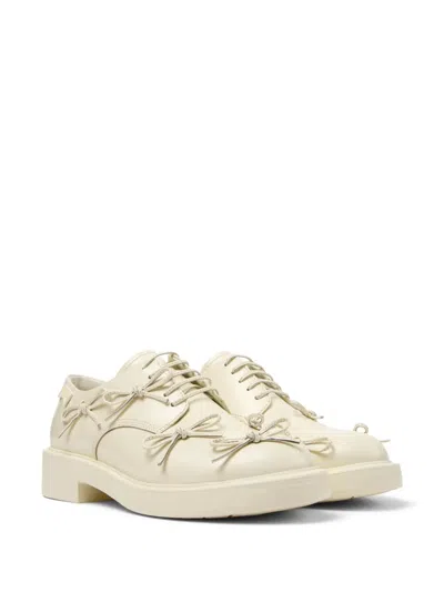 Camper Dean In White