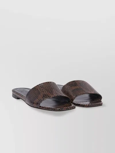 Aeyde Square Toe Flat Sole Sandals With Textured Finish
