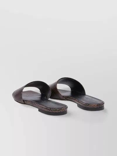 Aeyde Square Toe Flat Sole Sandals With Textured Finish