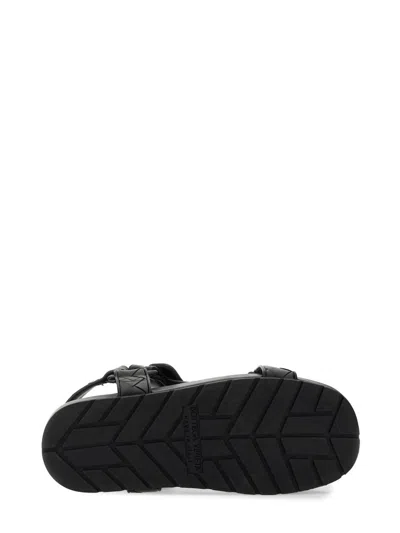 Bottega Veneta Trip Leather Slides In Black