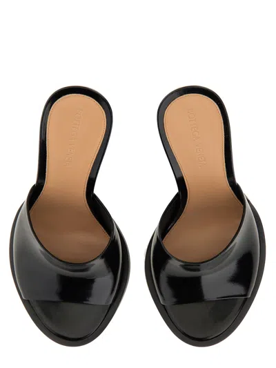 Bottega Veneta Mule "cha-cha" In Black