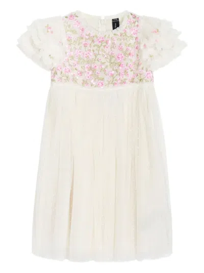 花卉刺绣连衣裙