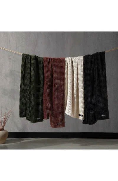 Kenneth Cole New York Solid Textured Plush Throw In Green
