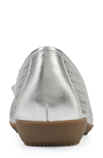 Cliffs By White Mountain Women's Cheryl Ballet Round Toe Flats In Silver Metallic Smooth