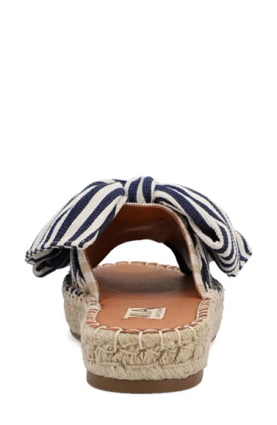 Mia Danielle Platform Sandal In Navy/natural