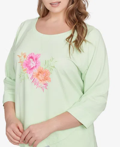 Hearts Of Palm Plus Size Hibiscus Print 3/4 Sleeve Top In Light Green Multi