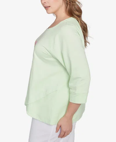 Hearts Of Palm Plus Size Hibiscus Print 3/4 Sleeve Top In Light Green Multi