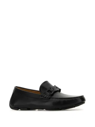 Ferragamo Black Loafers With Ganicini Plaque On The Front