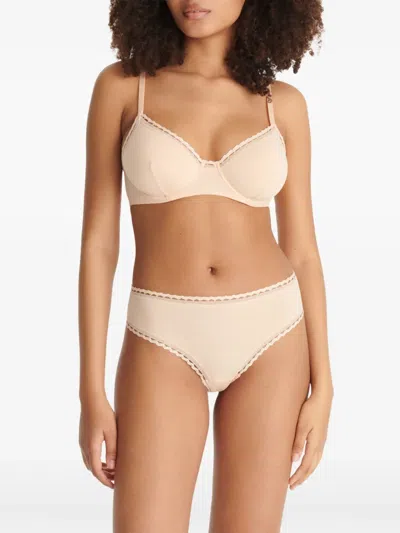 Eres Flash Briefs In 中性色