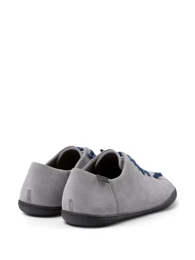 Camper Peu In 灰色