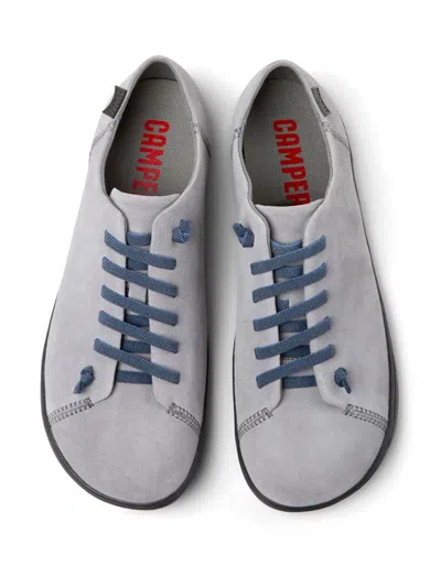 Camper Peu In 灰色