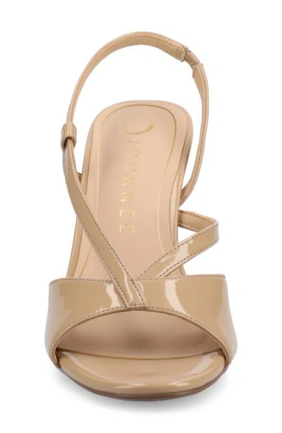 Journee Collection Womens Varra Heeled Sandals In Beige Patent