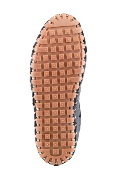 Spring Step Fusaro Flat In Navy