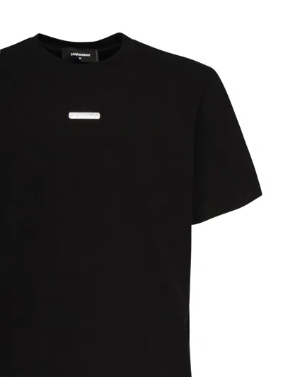 Dsquared2 Regular Fit Metal Logo Tee In Black