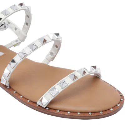 Steve Madden Travel Womens Studded Ankle Strap Flat Sandals In White