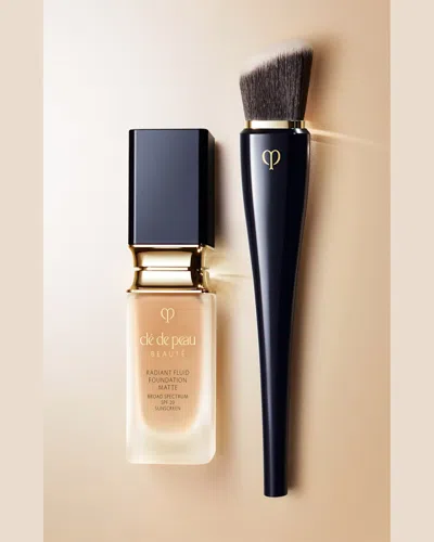 Clé De Peau Beauté Cle De Peau Beaute High Coverage Foundation Brush