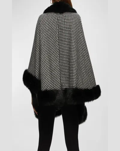 Gorski Cashmere Capelet With Lamb Shearling Trim In Black Houndstooth