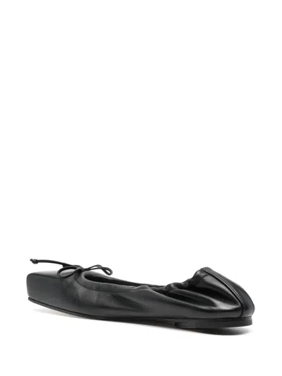 Jacquemus Flats In Black