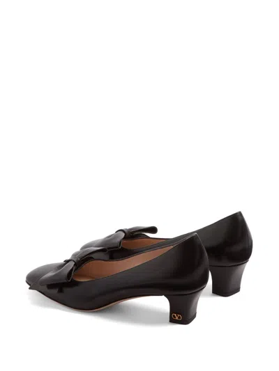 Valentino Bowow 45 Laminated Leather Pumps In Black