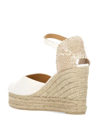 Castaã±er Raffia Wedge Canvas Espadrilles In Blanco