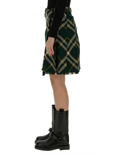 Burberry Ivy Check Wool Kilt In Green