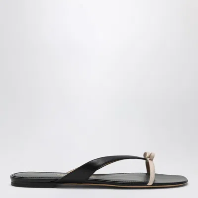 Ferragamo Black Leather Sandals With Thong Strap In Burgundy