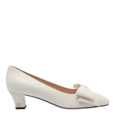 Valentino Garavani Bowow Pumps In Yellow