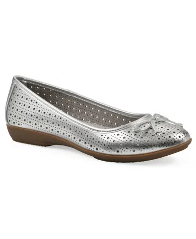 Cliffs By White Mountain Women's Cheryl Ballet Round Toe Flats In Silver Metallic Smooth
