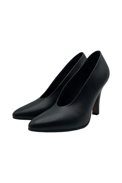 The Row 'prudens' Pointed Toe Pumps In Black