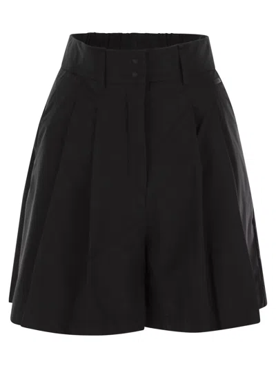 Herno Pleated Detail Shorts In Black