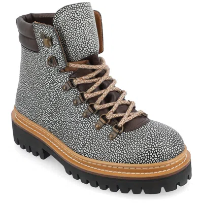 Taft The Freya Boot In Beige In Grey