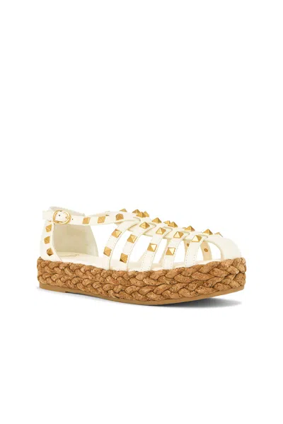 Valentino Garavani Valentino Rockstud 30 Leather Platform Sandal In White