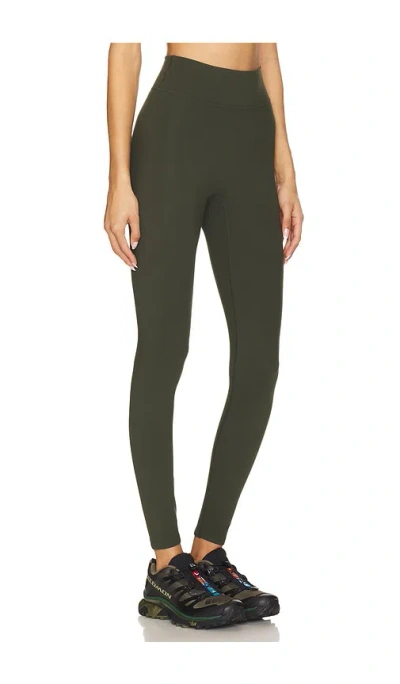 437 The Essentials Legging In Dark Green